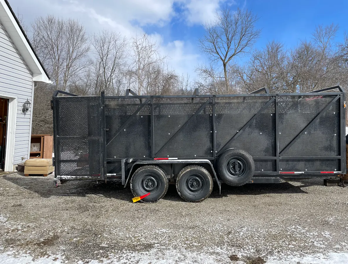 4 Yard Dumpster Rental in Lenox, MI